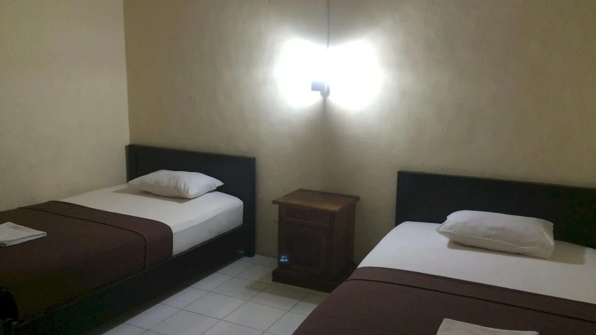 קוטה לומבוק Waringin Homestay 3*, קוטה לומבוק